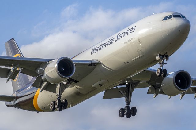 Airbus A300F4-600 (N156UP) - Big Box Mover