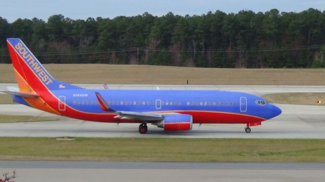 BOEING 737-300 (N364SW) - Southwest usually doesnt use runway 23R/5L at RDU, so it was an awesome treat when they did!  Southwest 1697 departing to St Louis 47 minutes late, due to a storm at St Louis, at 1:37 P.M.  Taken November 29, 2016 with Sony HDR-CX230.  