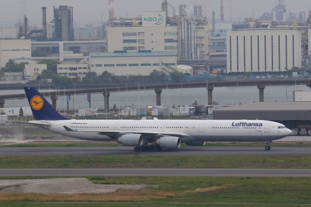 Airbus A340-600 (D-AIHH)