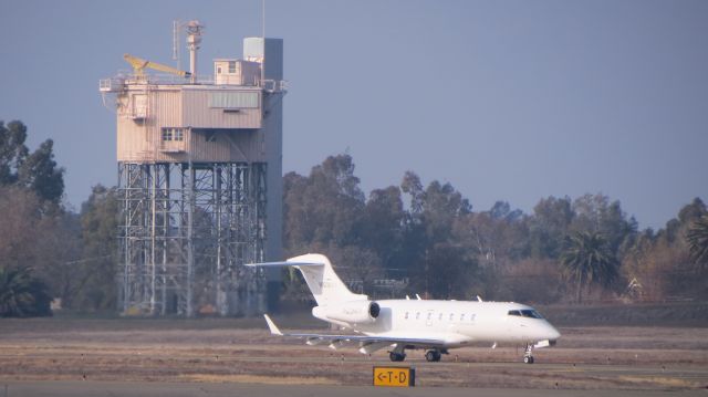 Bombardier Challenger 300 (N539XJ)