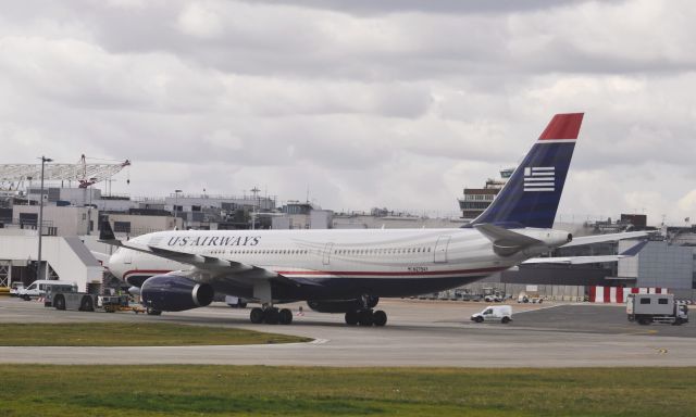 Airbus A330-200 (N279AY) - American Airlines Airbus A330-243 N279AY in London Heathrow