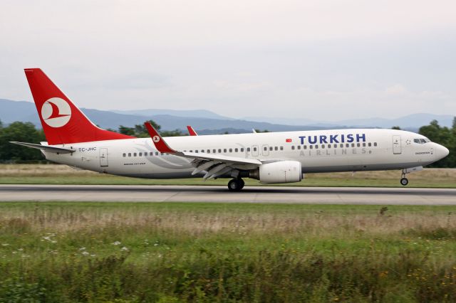 Boeing 737-800 (TC-JHC)