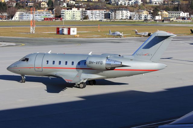 Canadair Challenger (9H-VFG)