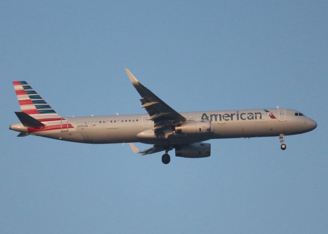 Airbus A321 (N996AN) - At DFW. 2016 Airbus A321-231