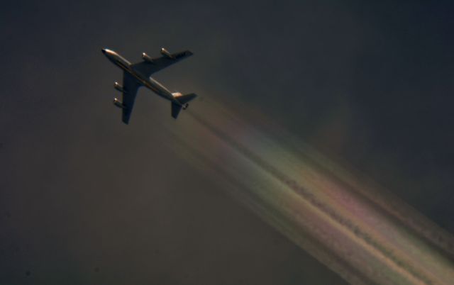 — — - KC-135 over Cleveland 07.22-15.