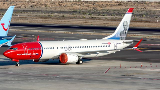 Boeing 737 MAX 8 (EI-FYI) - Since March 12, 2019, this IBK B38M has remained parked on the platform of the Tenerife South airport, due to the already known circumstances.br /Here we see you a few hours away from this airport to Lérida Alguaire, (ILD-LEDA), flight number IBK9HUbr /14/10/2019