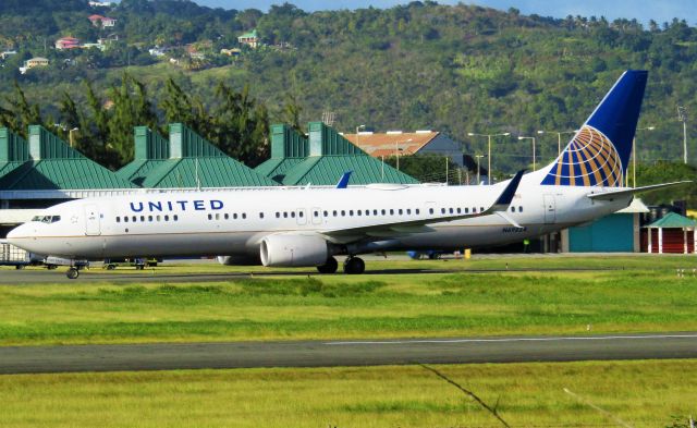 Boeing 737-900 (N69824)