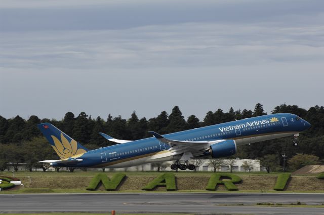 Airbus A350-900 (VN-A886) - Departure at Narita Intl Airport Rwy34L on 2015/09/20
