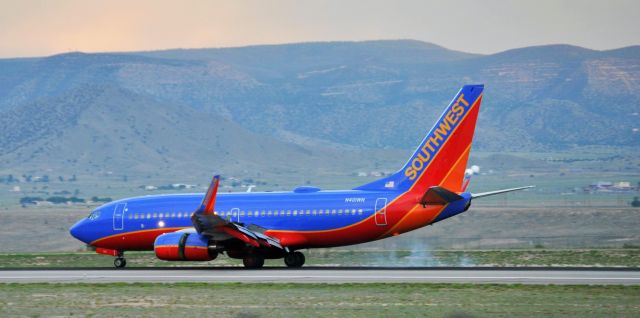 Boeing 737-700 (N401WN)