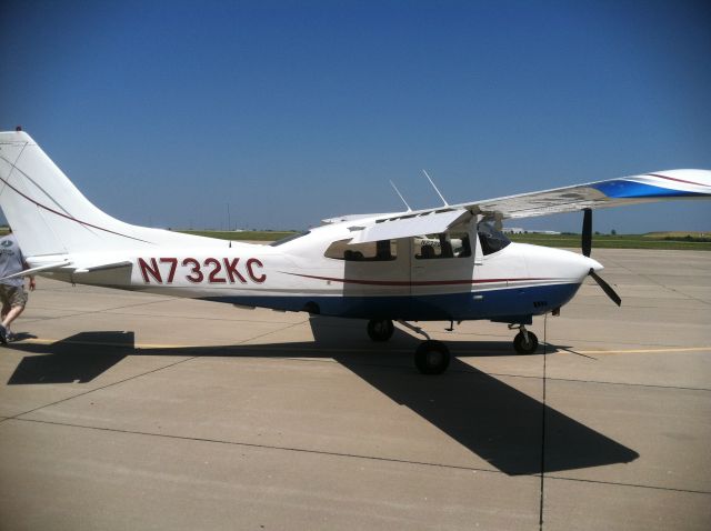 Cessna Centurion (N732KC)