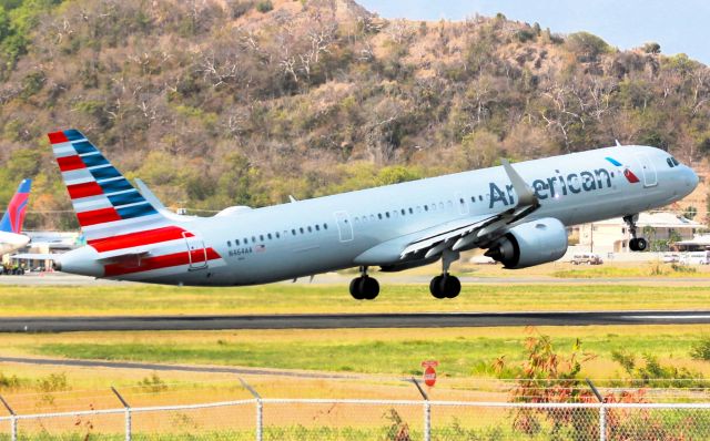 Airbus A321neo (N464AA)