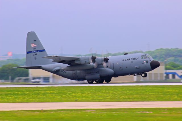 Lockheed C-130 Hercules (85-1362)