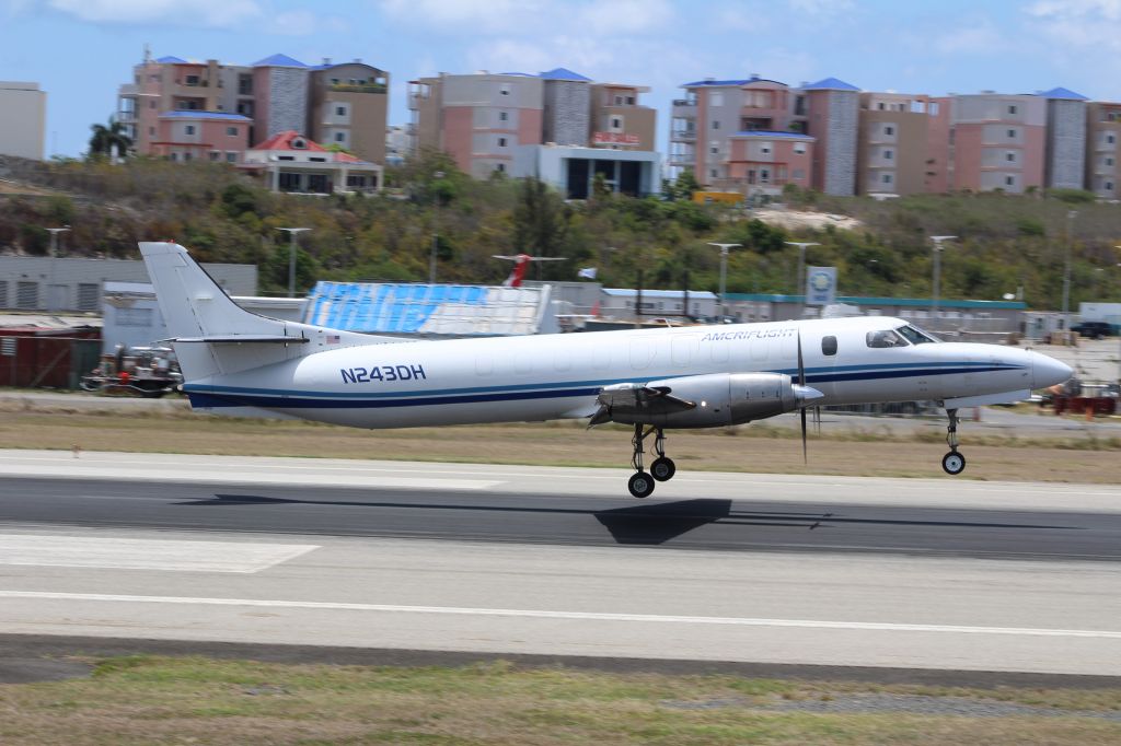 Fairchild Dornier SA-227DC Metro (N243DH)