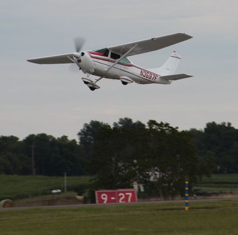 Cessna Skylane (N3597F) - Departing rwy 27 on 8/10/11