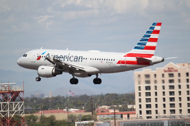 Airbus A319 (N769US)