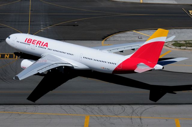 Airbus A330-200 (EC-MJA)