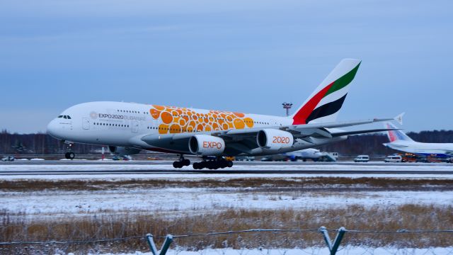 Airbus A380-800 (A6-EEA)