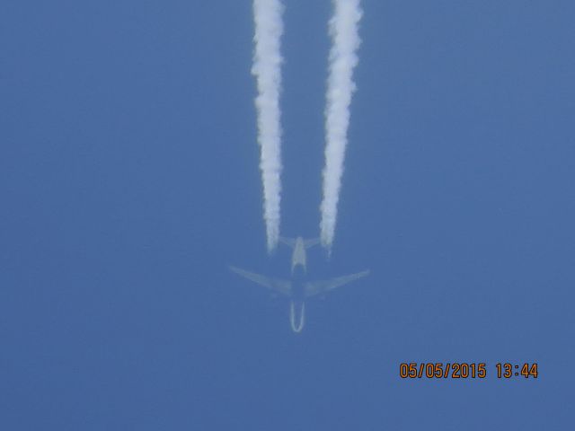 Boeing 757-200 (N612DL)