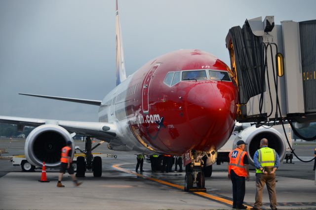 Boeing 737-800 (EI-FJT) - Another airline added to the list at Bradley international - Welcome, Norwegian! 