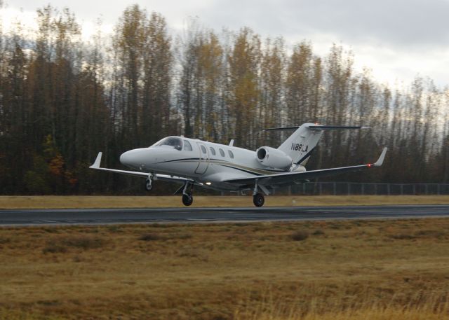 Cessna Citation CJ1 (N86LA) - Tamarack Aerospace Group's CitationJet, sporting the Active Winglet(TM) prototype.