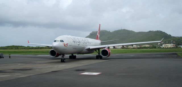 Airbus A330-300 (G-VSXY)