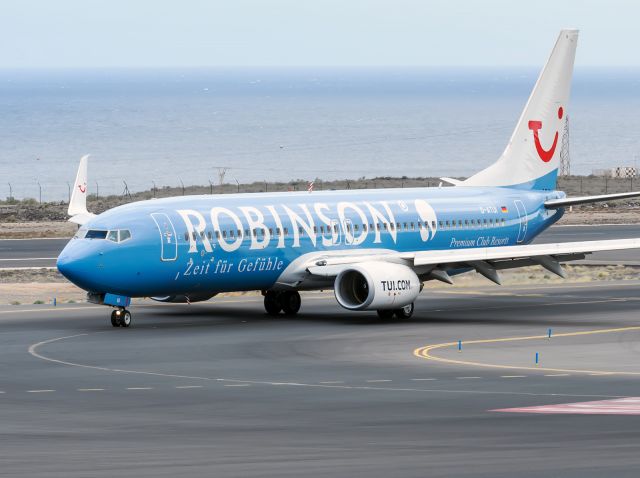 Boeing 737-800 (D-ATUI)
