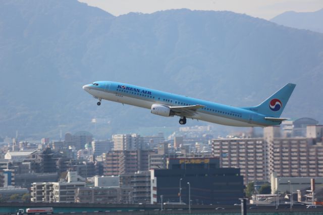 Boeing 737-900 (HL7727)