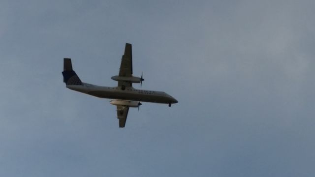 de Havilland Dash 8-100 (N837CA) - CommutAir Flight 4970 from Washington Dulles landing at Piedmont Triad