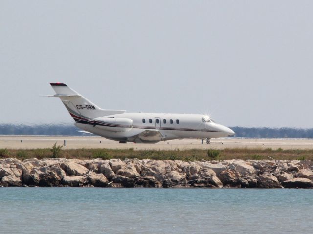 Hawker 800 (CS-DRN)
