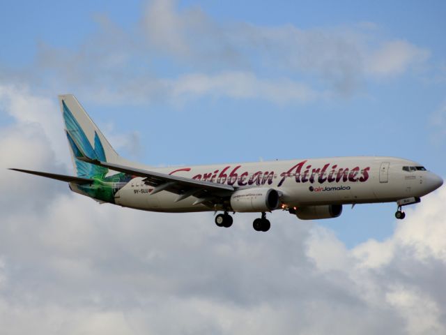 Boeing 737-800 (9Y-SLU)