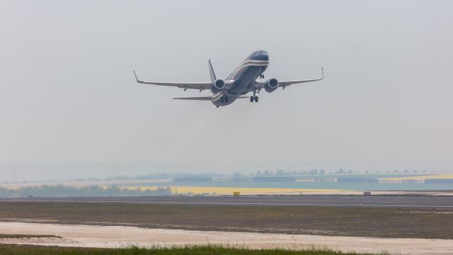 Boeing 737-900 (LX-DIO)