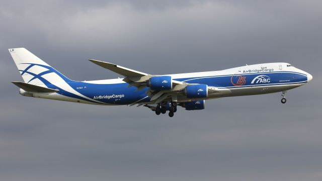 BOEING 747-8 (VQ-BLR)