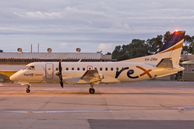 Saab 340 (VH-ZRH) - Regional Express Airlines (VH-ZRH) Saab 340B at Wagga Wagga Airport.