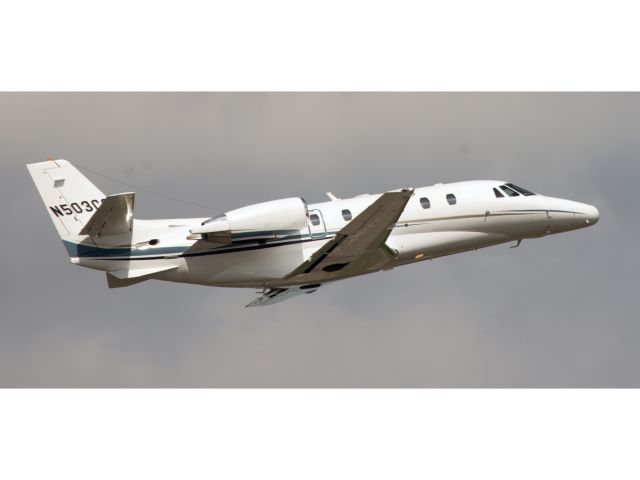 Cessna Citation V (N503CS) - Take off RW16.