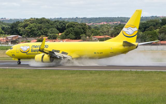 Boeing 737-800 (PS-GFF)