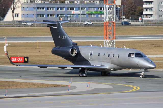 Embraer Legacy 450 (LX-JET)