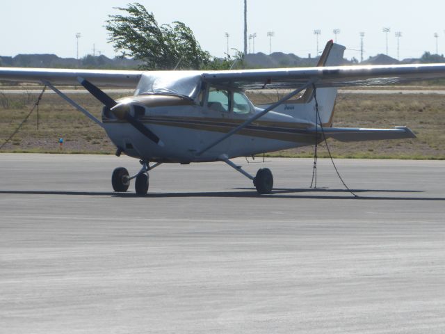 Cessna Skyhawk (N62887)