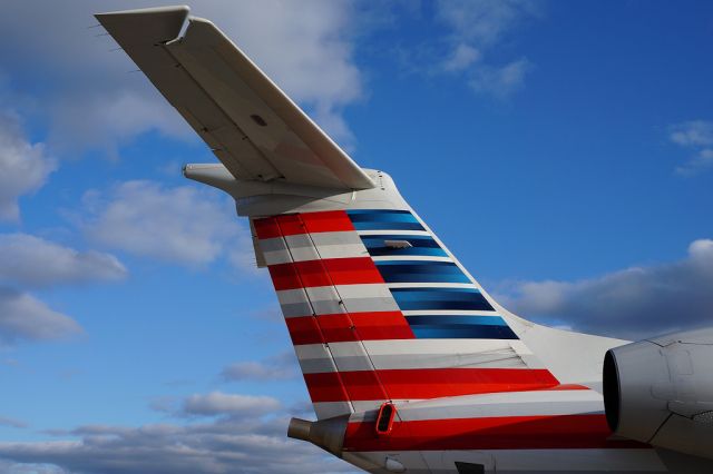 Embraer ERJ-145 (N908AE)