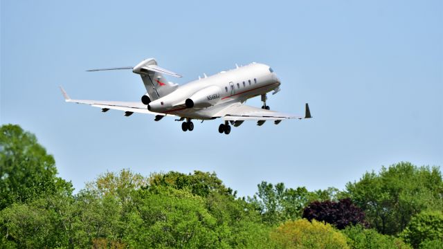 Bombardier Challenger 300 (N546XJ) - Bombardier Challenger 300 departing New Bedford Regional Airport (20210524)