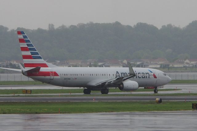 Boeing 737-700 (N959NN)