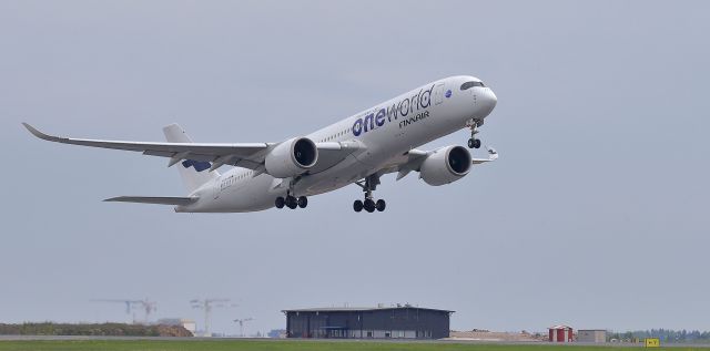 Airbus A350-900 (OH-LWB)