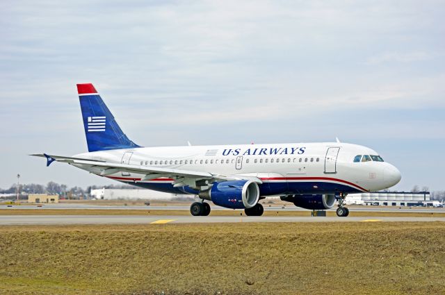 Airbus A319 (N762US)