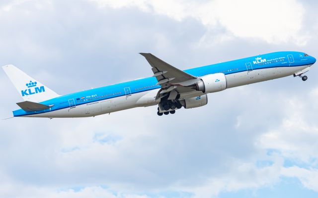 BOEING 777-300ER (PH-BVF)