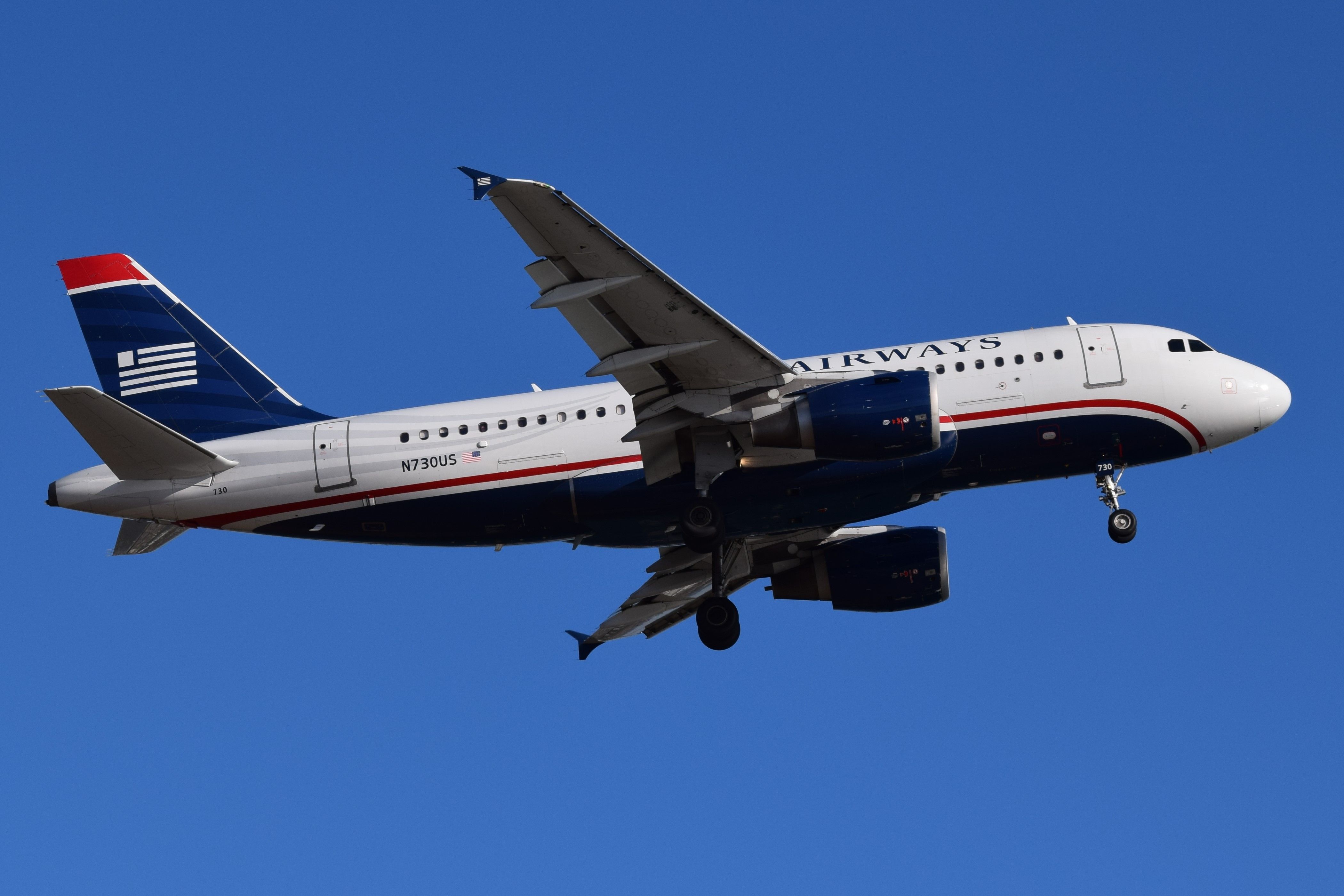 Airbus A319 (N730US)