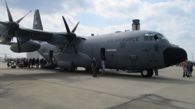 Lockheed C-130 Hercules (99-5309) - The WC-130J of Hurricane Hunters fame.  Flew in for an open house at RDU on 5/10/17.