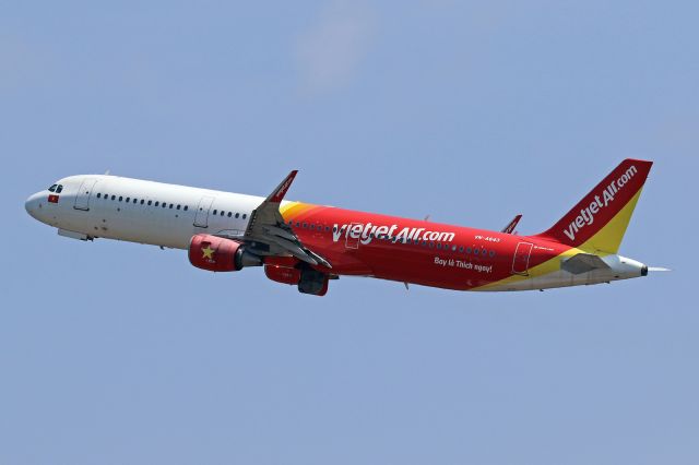 Airbus A321 (VN-A643)