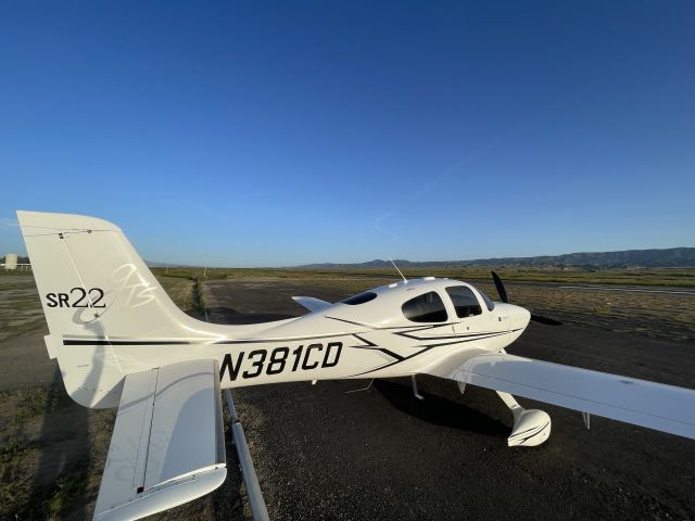 Cirrus SR-22 (N381CD)