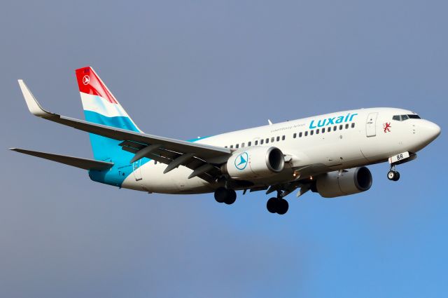 Boeing 737-700 (LX-LBR)