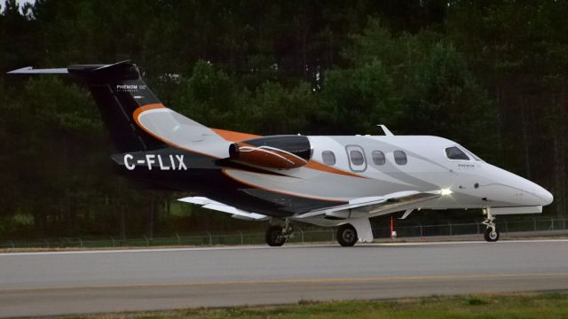 Embraer Phenom 100 (C-FLIX)