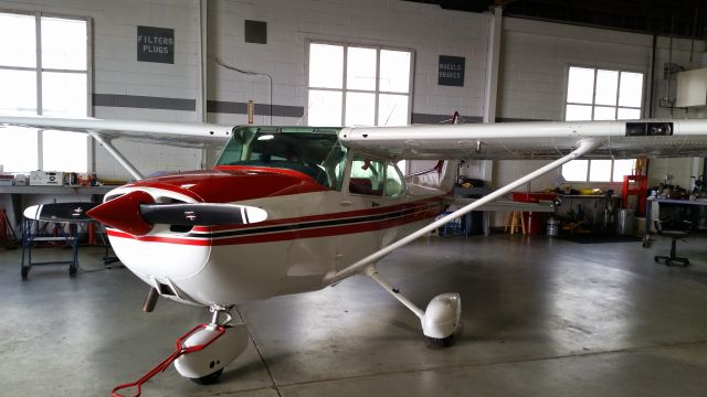 Cessna Skyhawk (N62350)